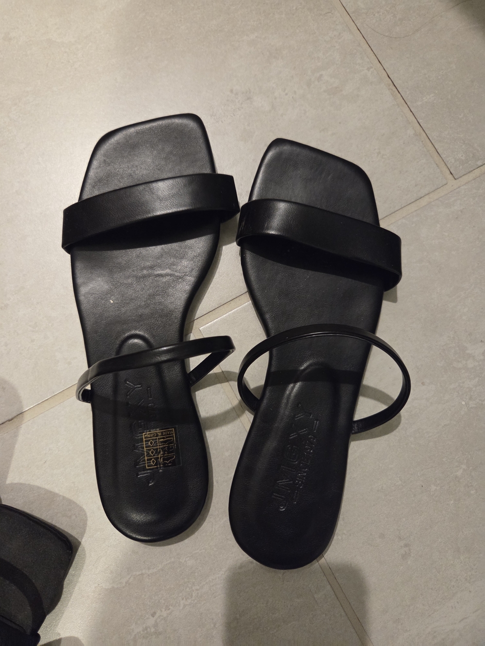 Black Minimalist Square-Toe Women’s Sandals